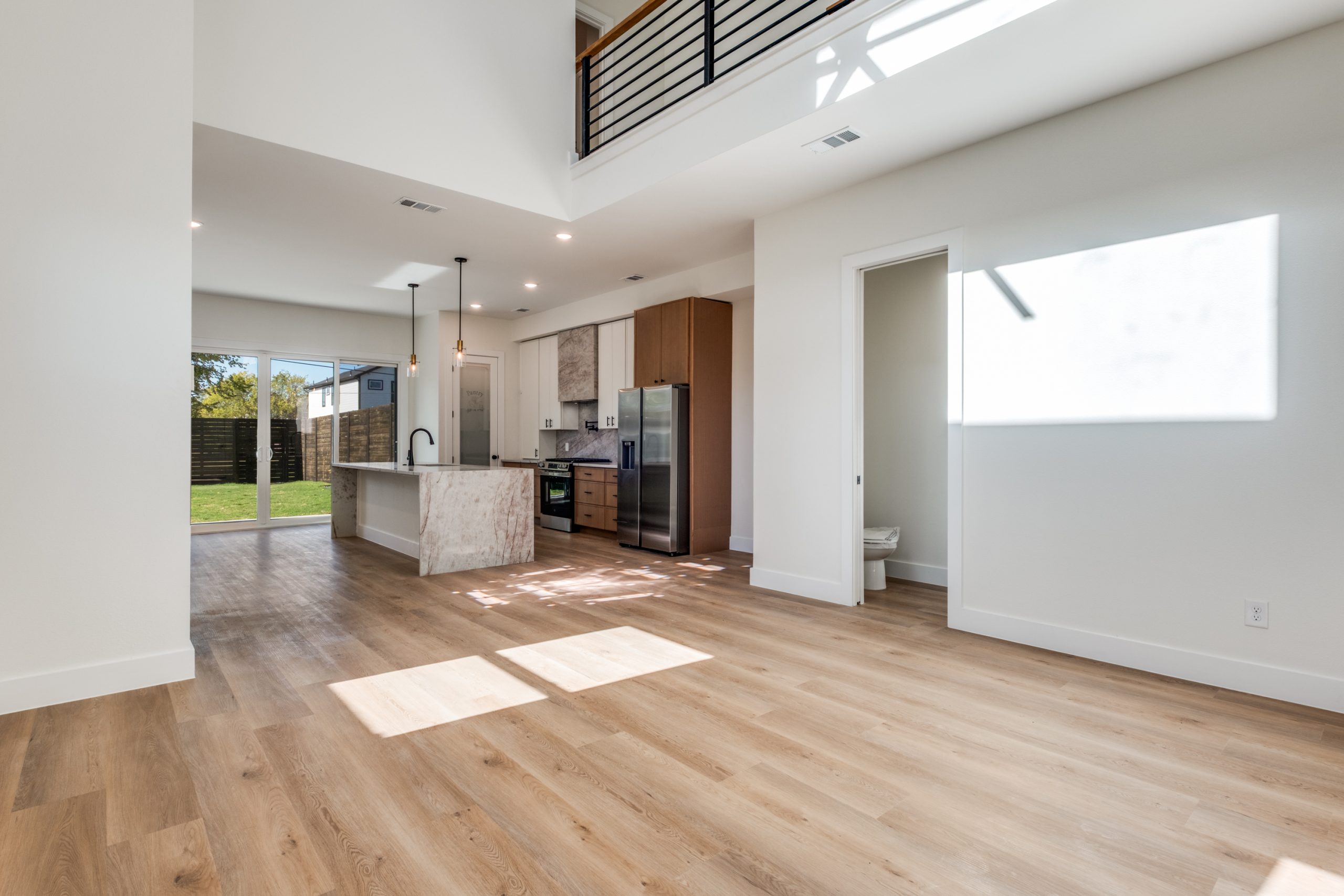 2417-meyers-st-dallas-tx-75215-High-Res-16