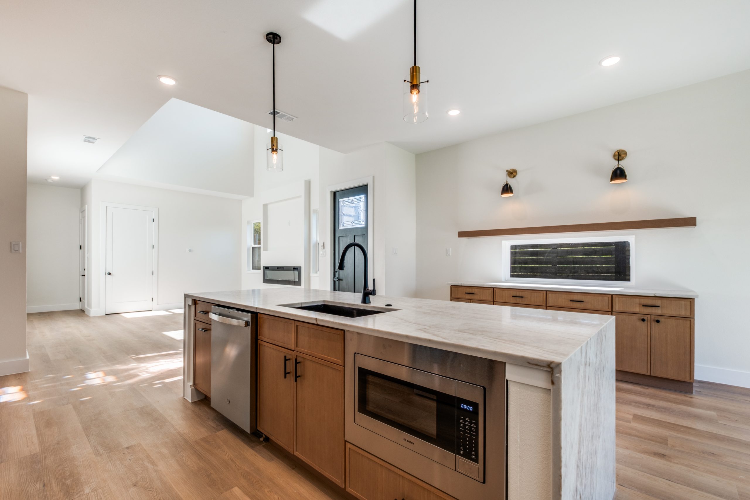 2417-meyers-st-dallas-tx-75215-High-Res-19