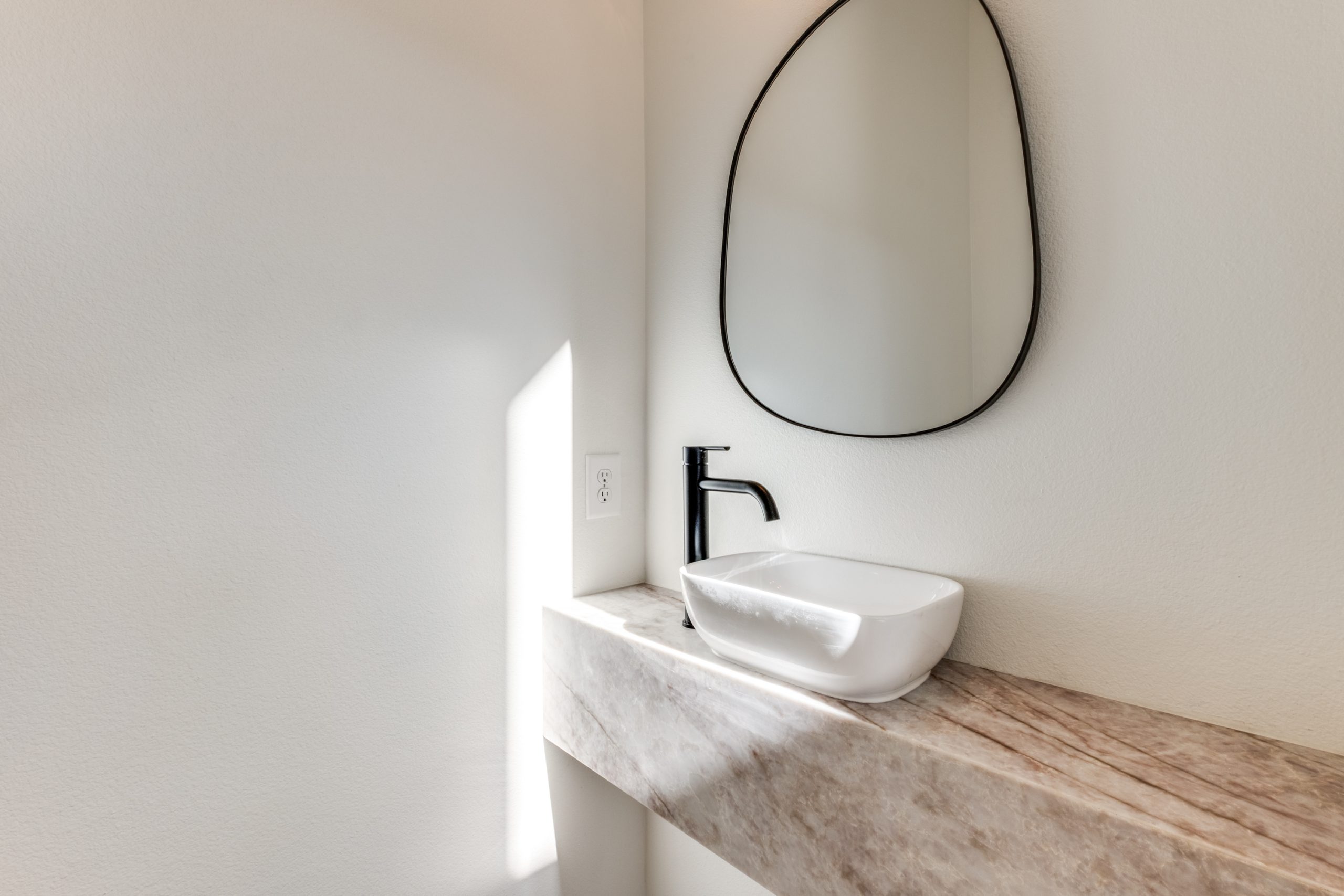 2417-meyers-st-dallas-tx-75215-High-Res-23